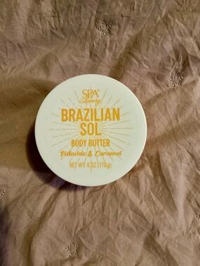 Pistachio & Caramel Body Butter - White